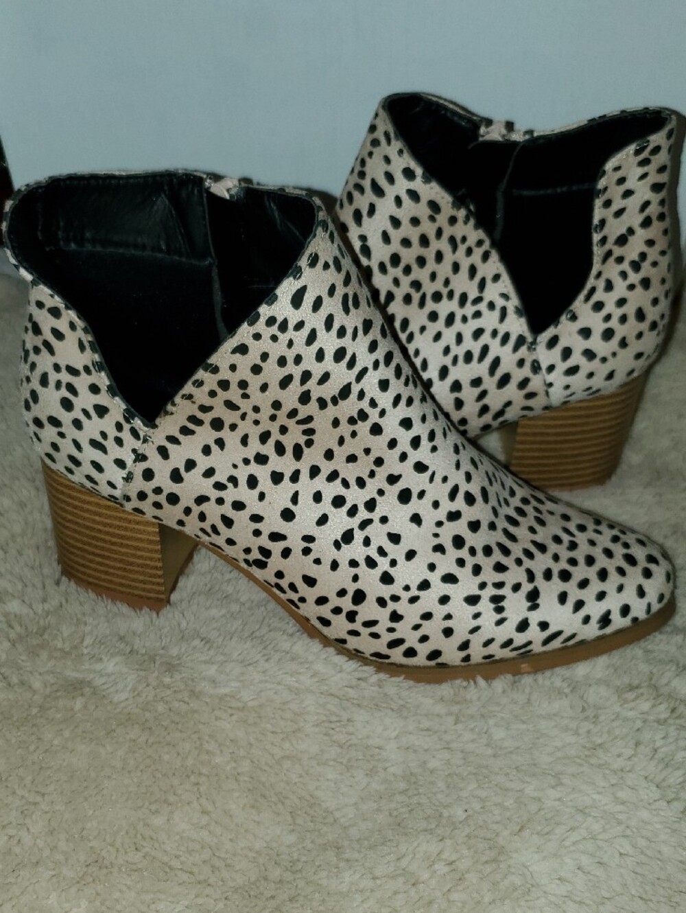 Women's cheetah print booties